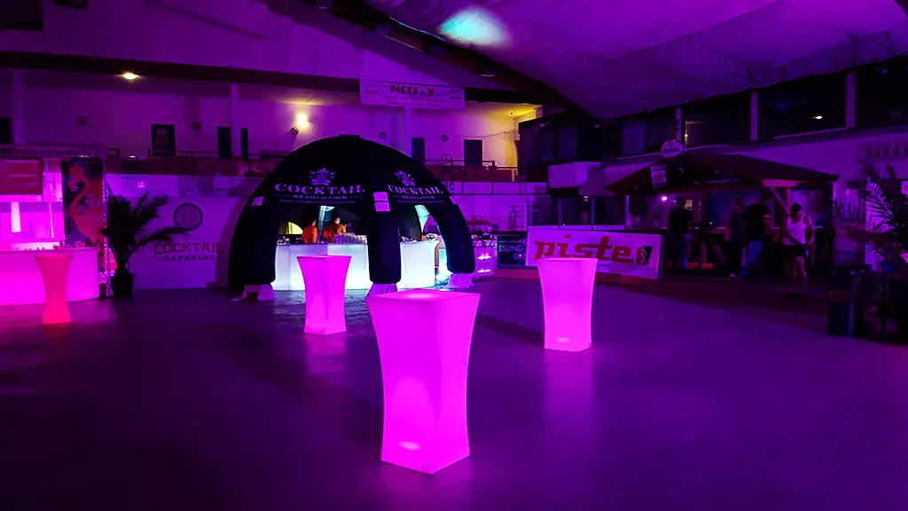 Mietequipment 4 led tische01
